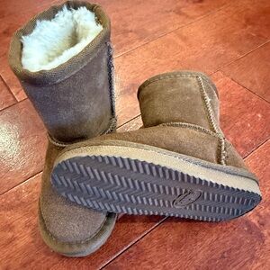 Cozy Brown lamb toddler boots